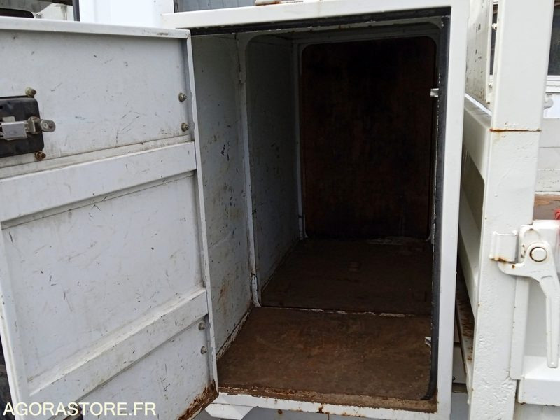 FORD TRANSIT BENNE ET COFFRE - 115cv BV Méca - Année 2008 - 147000kms - Όχημα με ανατρεπομενη καροτσα: φωτογραφία 5 FORD TRANSIT BENNE ET COFFRE - 115cv BV Méca - Année 2008 - 147000kms - Όχημα με ανατρεπομενη καροτσα: φωτογραφία 5