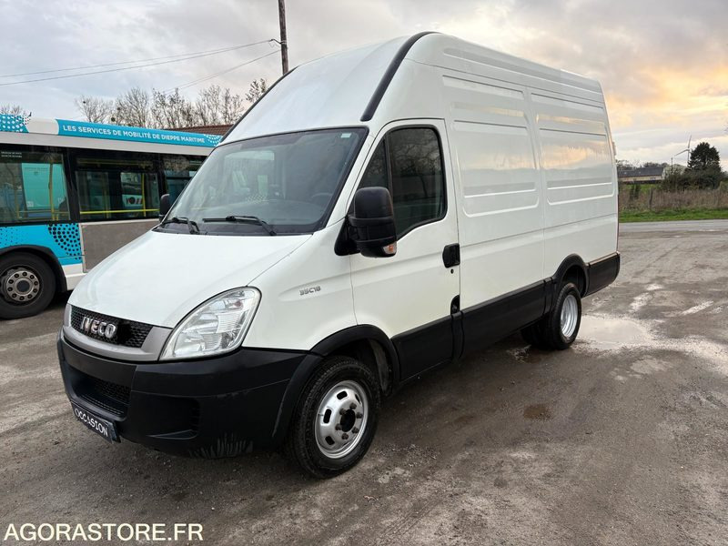 FOURGON IVECO DAILY 180 CV - 2011 - 195 600 KMS - Βαν: φωτογραφία 2 FOURGON IVECO DAILY 180 CV - 2011 - 195 600 KMS - Βαν: φωτογραφία 2
