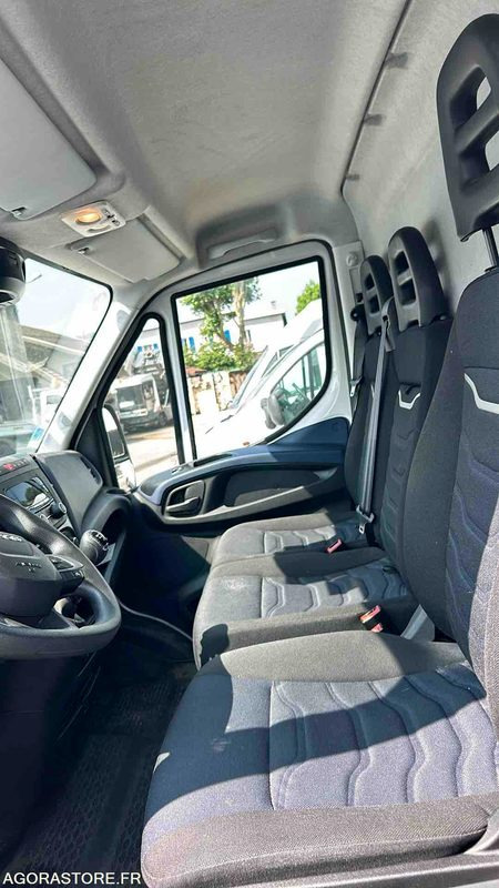 FOURGON Iveco 2020 - Βαν: φωτογραφία 5 FOURGON Iveco 2020 - Βαν: φωτογραφία 5