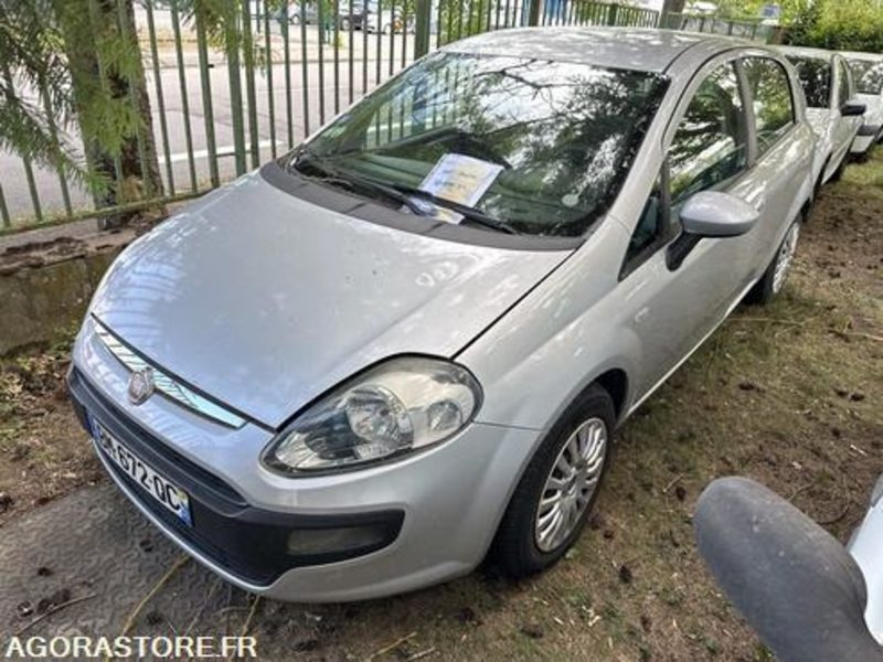 Fiat Punto - BM672QC - Αυτοκίνητο: φωτογραφία 1 Fiat Punto - BM672QC - Αυτοκίνητο: φωτογραφία 1