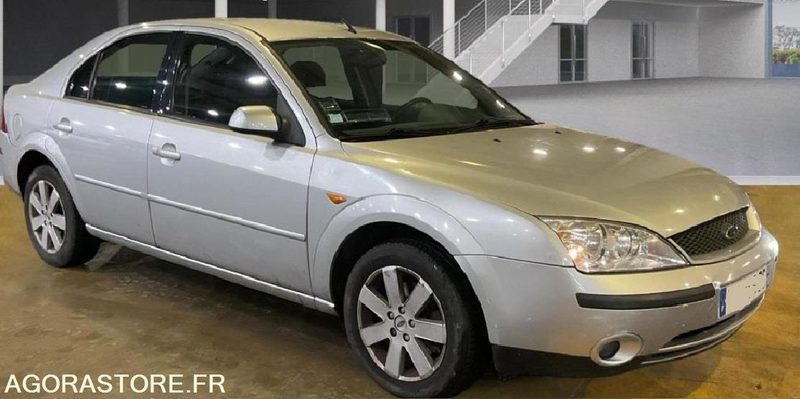 Ford Mondeo 1.8I - 125 GHIA .CT-OK passé et accepté pour 2 ans - Αυτοκίνητο: φωτογραφία 4 Ford Mondeo 1.8I - 125 GHIA .CT-OK passé et accepté pour 2 ans - Αυτοκίνητο: φωτογραφία 4
