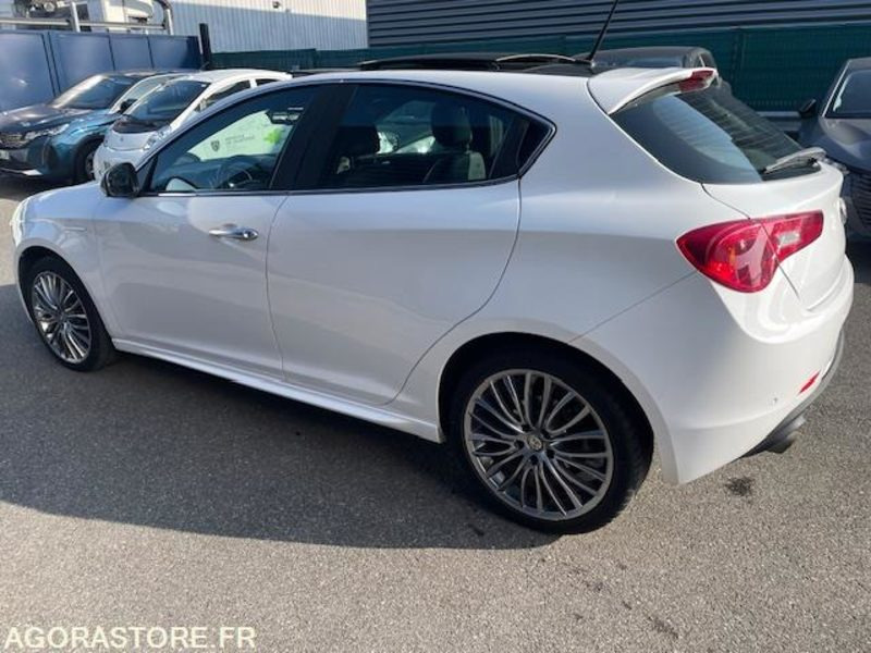 GIULIETTA LUSSO 1.4i TB 150cv S§S-12/2016-89360KM - Αυτοκίνητο: φωτογραφία 2 GIULIETTA LUSSO 1.4i TB 150cv S§S-12/2016-89360KM - Αυτοκίνητο: φωτογραφία 2