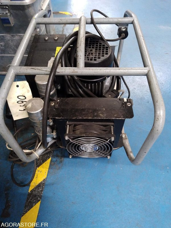 GROUPE HYDRAULIQUE POUR SERRAGE - Εργαλείο/ Εξοπλισμός: φωτογραφία 2 GROUPE HYDRAULIQUE POUR SERRAGE - Εργαλείο/ Εξοπλισμός: φωτογραφία 2