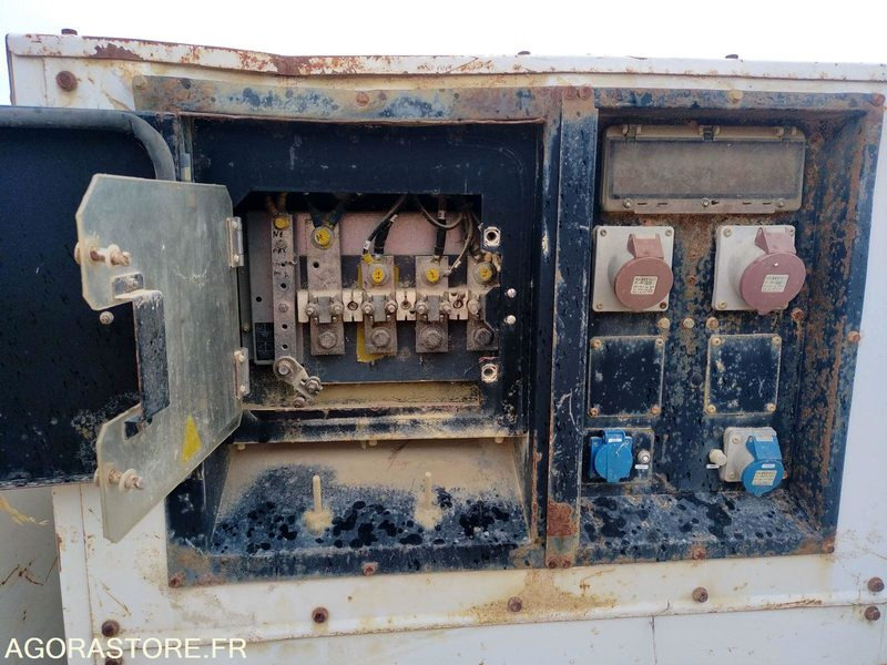 Groupe électrogène SDMO 60 kVA - Βιομηχανική γεννήτρια: φωτογραφία 5 Groupe électrogène SDMO 60 kVA - Βιομηχανική γεννήτρια: φωτογραφία 5