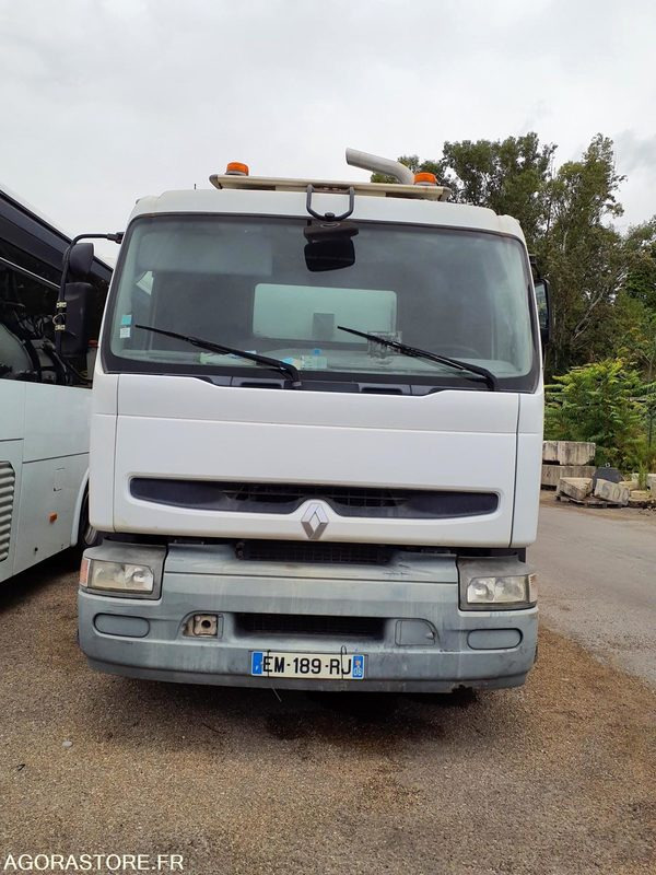 HYDROCUREUR 19T RIVARD - 2004 / 262 122 KM - Όχημα εκκένωσης βόθρων: φωτογραφία 5 HYDROCUREUR 19T RIVARD - 2004 / 262 122 KM - Όχημα εκκένωσης βόθρων: φωτογραφία 5