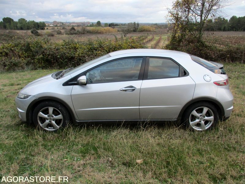 Honda Civic VIII 1.4i VTEC 100Cv Virtuose - Αυτοκίνητο: φωτογραφία 2 Honda Civic VIII 1.4i VTEC 100Cv Virtuose - Αυτοκίνητο: φωτογραφία 2