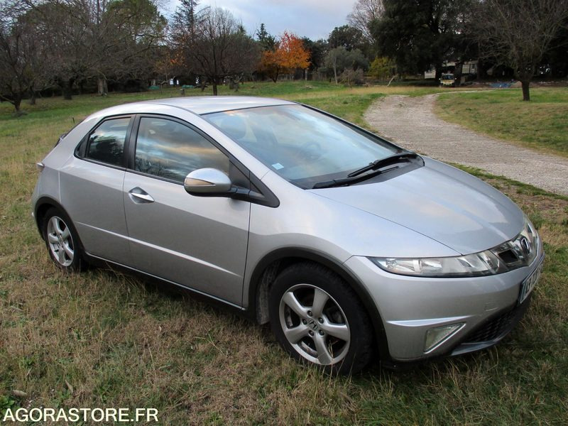 Honda Civic VIII 1.4i VTEC 100Cv Virtuose - Αυτοκίνητο: φωτογραφία 4 Honda Civic VIII 1.4i VTEC 100Cv Virtuose - Αυτοκίνητο: φωτογραφία 4