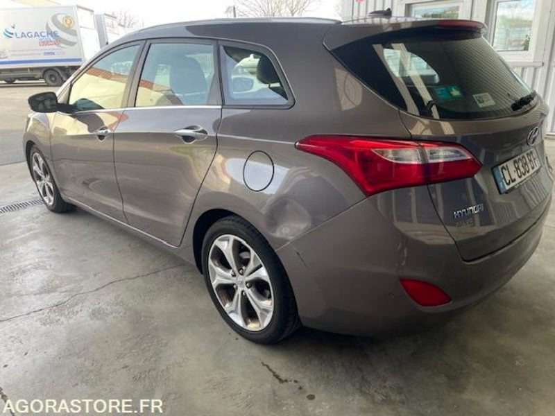 I30 SW PACK PREMIUM 1.6CRDI128cv. 09/2012. 131760 KM - Αυτοκίνητο: φωτογραφία 2 I30 SW PACK PREMIUM 1.6CRDI128cv. 09/2012. 131760 KM - Αυτοκίνητο: φωτογραφία 2