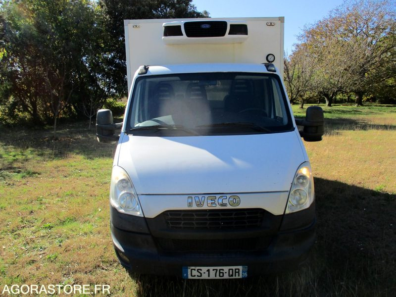 IVECO 35S13 de 2013 426915Kms "d'autoroute"chassis cabine frigorifique - Επαγγελματικό αυτοκίνητο ψυγείο: φωτογραφία 5 IVECO 35S13 de 2013 426915Kms "d'autoroute"chassis cabine frigorifique - Επαγγελματικό αυτοκίνητο ψυγείο: φωτογραφία 5