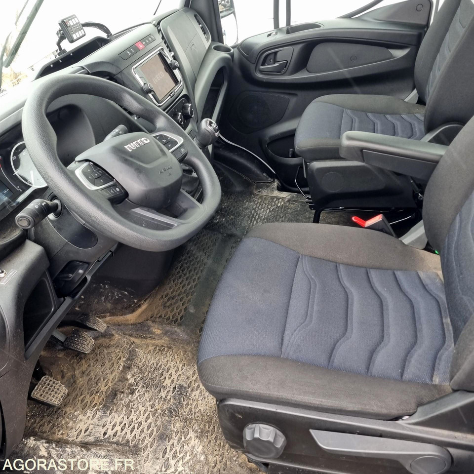 IVECO - 35S16 NACELLE - 2020 / 26000 KM / CT OK - Βαν: φωτογραφία 5 IVECO - 35S16 NACELLE - 2020 / 26000 KM / CT OK - Βαν: φωτογραφία 5