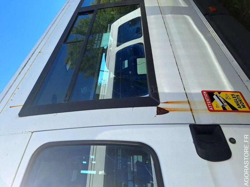 IVECO BUS DAILY N°092063 - Μικρό λεωφορείο, Επιβατικό βαν: φωτογραφία 5 IVECO BUS DAILY N°092063 - Μικρό λεωφορείο, Επιβατικό βαν: φωτογραφία 5