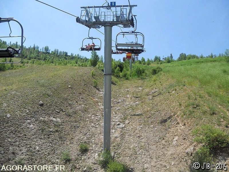 Installation "télésiège" - 2002 - Pomagalski - Εργαλείο/ Εξοπλισμός: φωτογραφία 3 Installation "télésiège" - 2002 - Pomagalski - Εργαλείο/ Εξοπλισμός: φωτογραφία 3