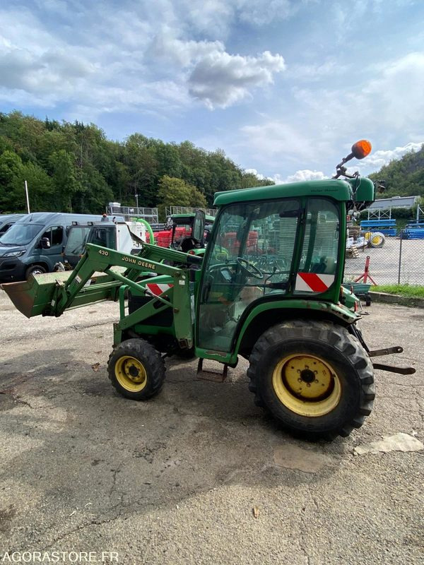 John Deere 4410 - Τρακτέρ: φωτογραφία 4 John Deere 4410 - Τρακτέρ: φωτογραφία 4