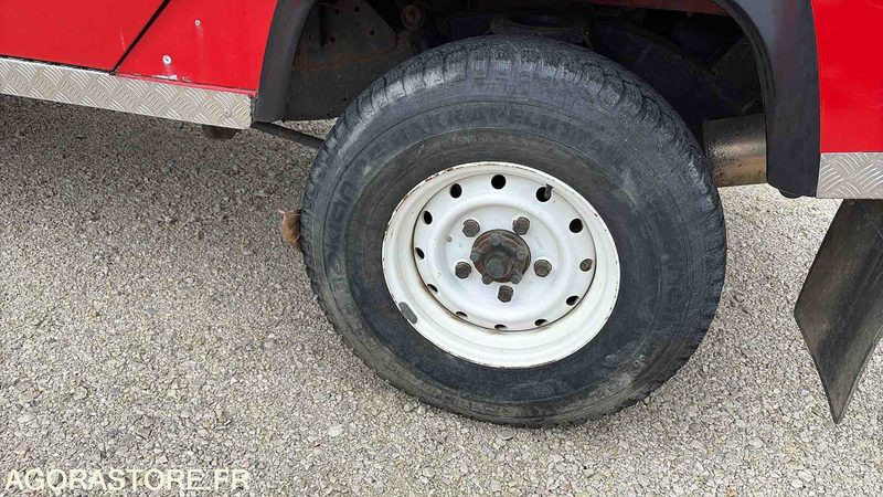 LAND ROVER DÉFENDER 110 CC - 123 683 Kms - 2001 - 6620 XE 74 - SUV: φωτογραφία 5 LAND ROVER DÉFENDER 110 CC - 123 683 Kms - 2001 - 6620 XE 74 - SUV: φωτογραφία 5