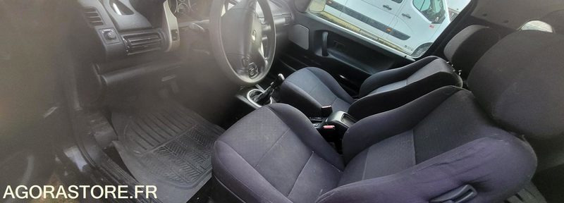 LAND ROVER FREELANDER 4X4 - SUV: φωτογραφία 4 LAND ROVER FREELANDER 4X4 - SUV: φωτογραφία 4