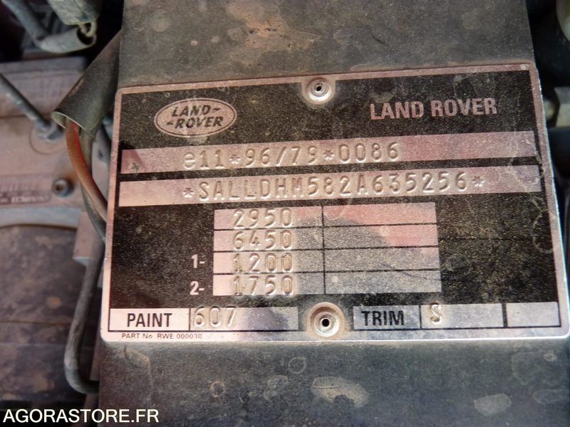 SUV Land Rover Defender Long: φωτογραφία 6 SUV Land Rover Defender Long: φωτογραφία 6