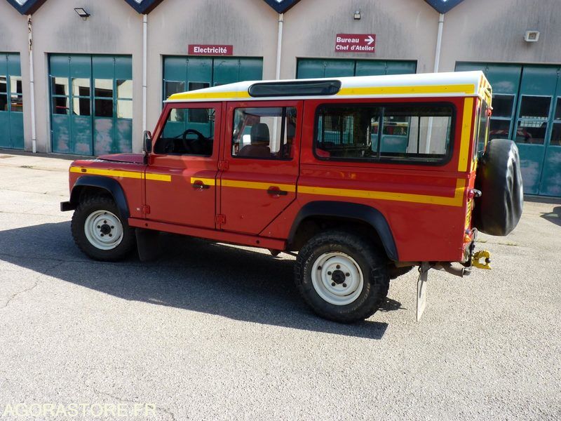 Land Rover Defender Long - SUV: φωτογραφία 4 Land Rover Defender Long - SUV: φωτογραφία 4