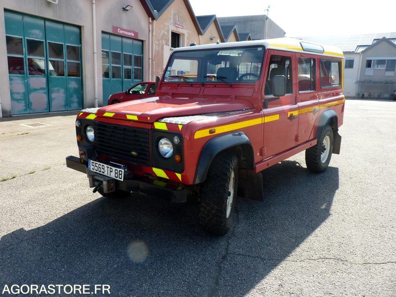 Land Rover Defender Long - SUV: φωτογραφία 2 Land Rover Defender Long - SUV: φωτογραφία 2