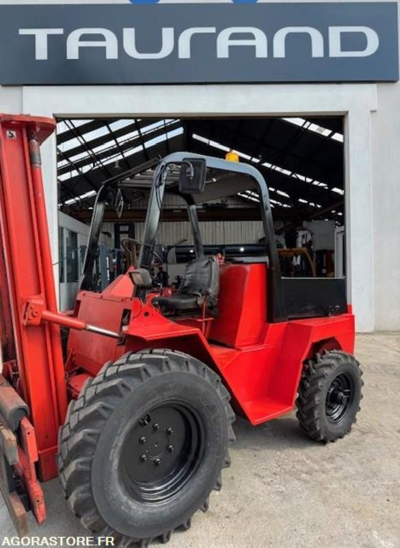 MANITOU - MC30N - FRONTAL DIESEL TOUT TERRAIN - 1994 - Πετρελαιοκίνητο περονοφόρο: φωτογραφία 1 MANITOU - MC30N - FRONTAL DIESEL TOUT TERRAIN - 1994 - Πετρελαιοκίνητο περονοφόρο: φωτογραφία 1
