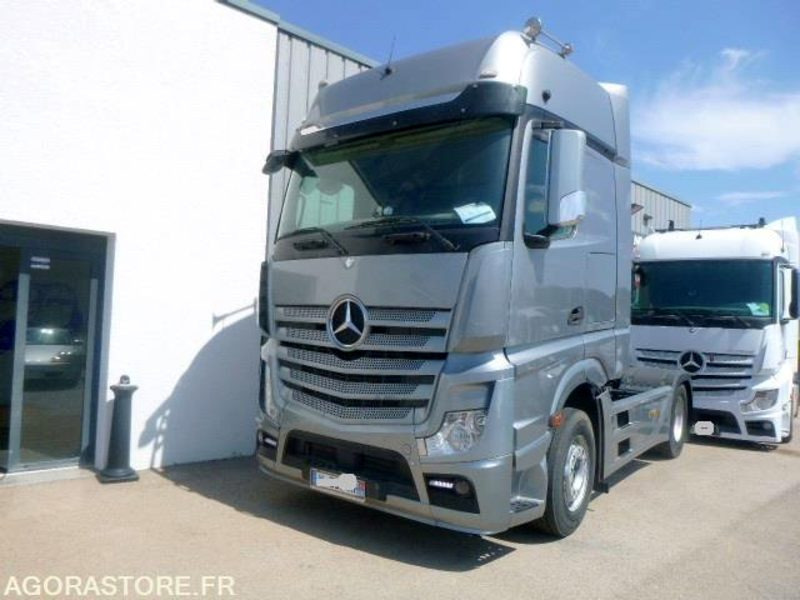 MERCEDES ACTROS 1845 GRANDE CABINE - 2012 - IMMATRICULATION SLOVENE - TB ETAT - Τράκτορας: φωτογραφία 1 MERCEDES ACTROS 1845 GRANDE CABINE - 2012 - IMMATRICULATION SLOVENE - TB ETAT - Τράκτορας: φωτογραφία 1