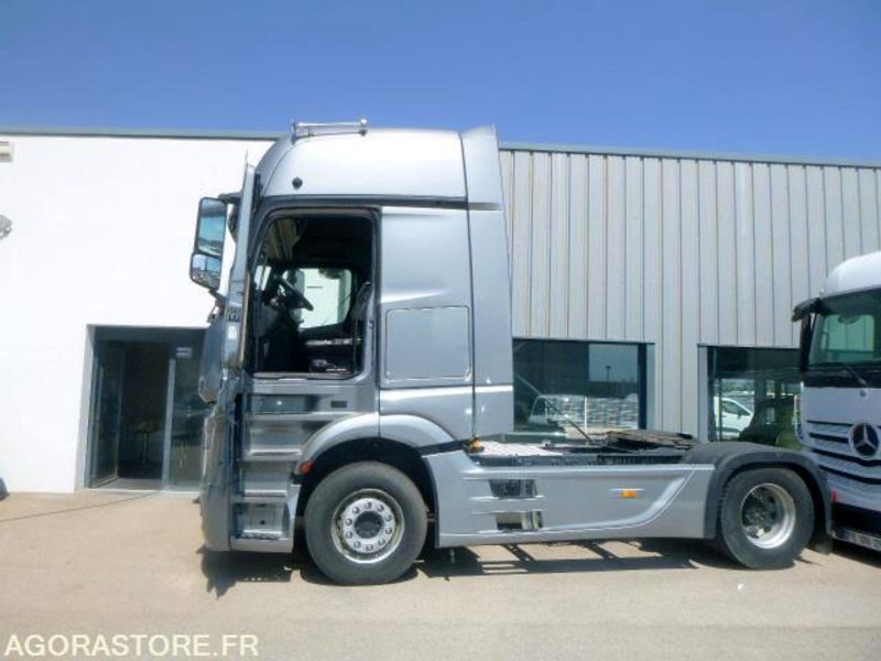 MERCEDES ACTROS 1845 GRANDE CABINE - 2012 - IMMATRICULATION SLOVENE - TB ETAT - Τράκτορας: φωτογραφία 2 MERCEDES ACTROS 1845 GRANDE CABINE - 2012 - IMMATRICULATION SLOVENE - TB ETAT - Τράκτορας: φωτογραφία 2