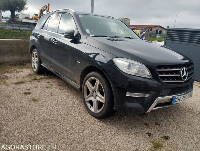 MERCEDES CLASSE ML 350 3.0 CDI BLUETEC V6 TURBO 4-MATIC - SUV: φωτογραφία 2 MERCEDES CLASSE ML 350 3.0 CDI BLUETEC V6 TURBO 4-MATIC - SUV: φωτογραφία 2