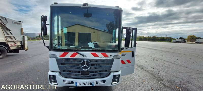 MERCEDES ECONIC - 2015 - Απορριμματοφόρο: φωτογραφία 1 MERCEDES ECONIC - 2015 - Απορριμματοφόρο: φωτογραφία 1