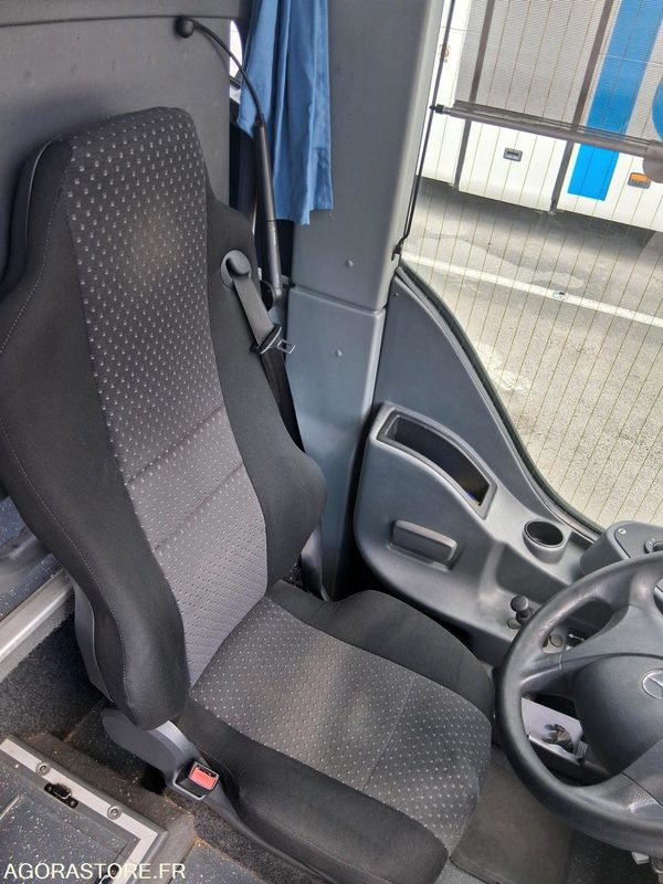 MERCEDES TOURISMO N°126004 - Μικρό λεωφορείο, Επιβατικό βαν: φωτογραφία 5 MERCEDES TOURISMO N°126004 - Μικρό λεωφορείο, Επιβατικό βαν: φωτογραφία 5