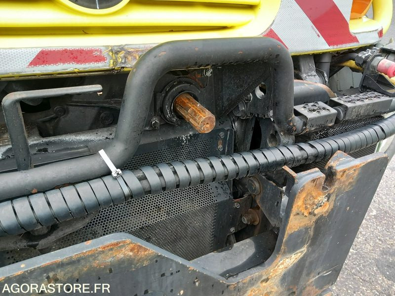 MERCEDES UNIMOG 4X4 4RD AVEC SALEUSE ET AILERONS KU0105 SL0307 AB0107 AB0107 - Εκχιονιστικό μηχάνημα: φωτογραφία 3 MERCEDES UNIMOG 4X4 4RD AVEC SALEUSE ET AILERONS KU0105 SL0307 AB0107 AB0107 - Εκχιονιστικό μηχάνημα: φωτογραφία 3