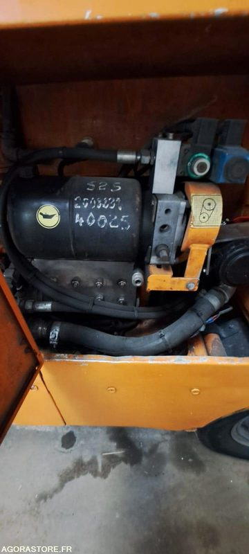 MINI COMBINE RIVARD TOYOTA AT052SN (VENTE UNIQUEMENT EXPORT) - SUV: φωτογραφία 5 MINI COMBINE RIVARD TOYOTA AT052SN (VENTE UNIQUEMENT EXPORT) - SUV: φωτογραφία 5