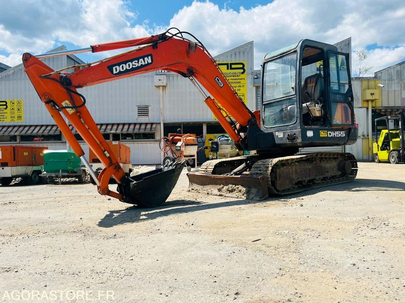 Mini pelle 5T DOOSAN DH55 - Année 2004 - Εκσκαφέας: φωτογραφία 1 Mini pelle 5T DOOSAN DH55 - Année 2004 - Εκσκαφέας: φωτογραφία 1