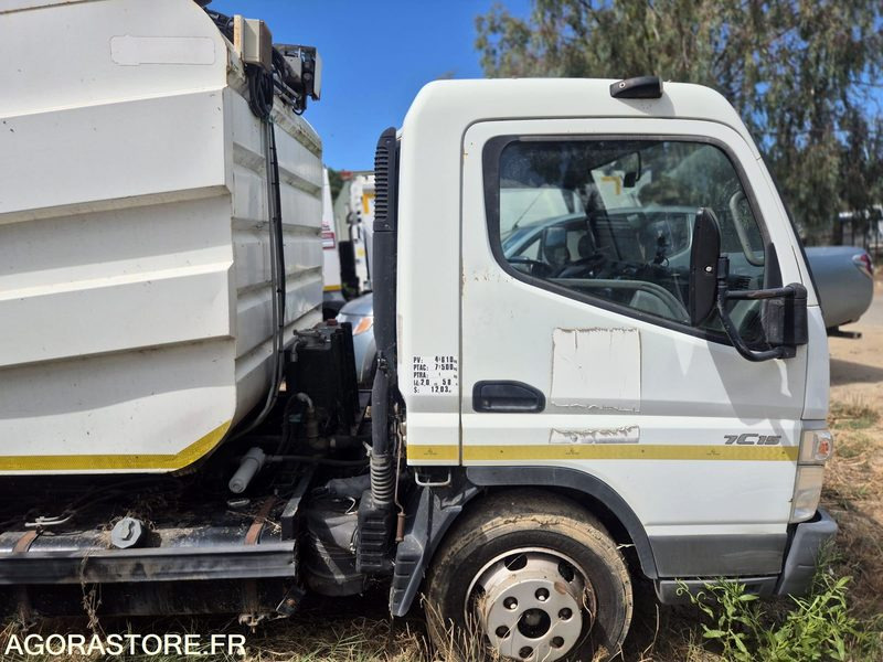 Mitsubishi FUSO BOM - 173532km - 2009 - Απορριμματοφόρο: φωτογραφία 3 Mitsubishi FUSO BOM - 173532km - 2009 - Απορριμματοφόρο: φωτογραφία 3