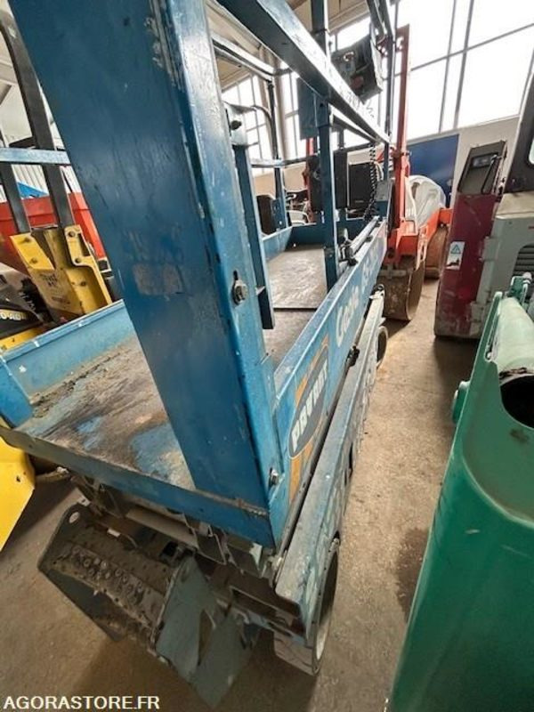 NACELLE CISEAUX GENIE GS-2032 423 HRS 2006 - Ψαλιδωτό ανυψωτικό: φωτογραφία 3 NACELLE CISEAUX GENIE GS-2032 423 HRS 2006 - Ψαλιδωτό ανυψωτικό: φωτογραφία 3