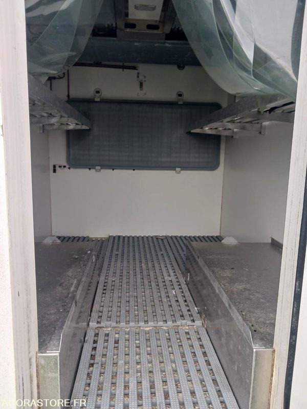 OPEL VIVARO FRIGORIFIQUE - 2017 - 159600KM - Επαγγελματικό αυτοκίνητο ψυγείο: φωτογραφία 4 OPEL VIVARO FRIGORIFIQUE - 2017 - 159600KM - Επαγγελματικό αυτοκίνητο ψυγείο: φωτογραφία 4