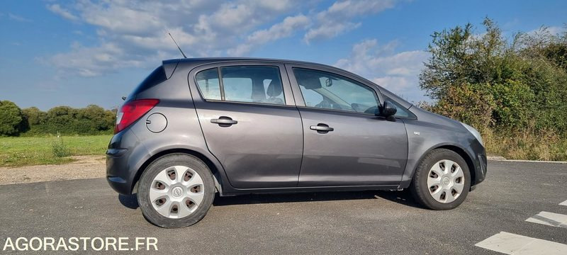Opel Corsa 1.3 (2011) - Αυτοκίνητο: φωτογραφία 4 Opel Corsa 1.3 (2011) - Αυτοκίνητο: φωτογραφία 4