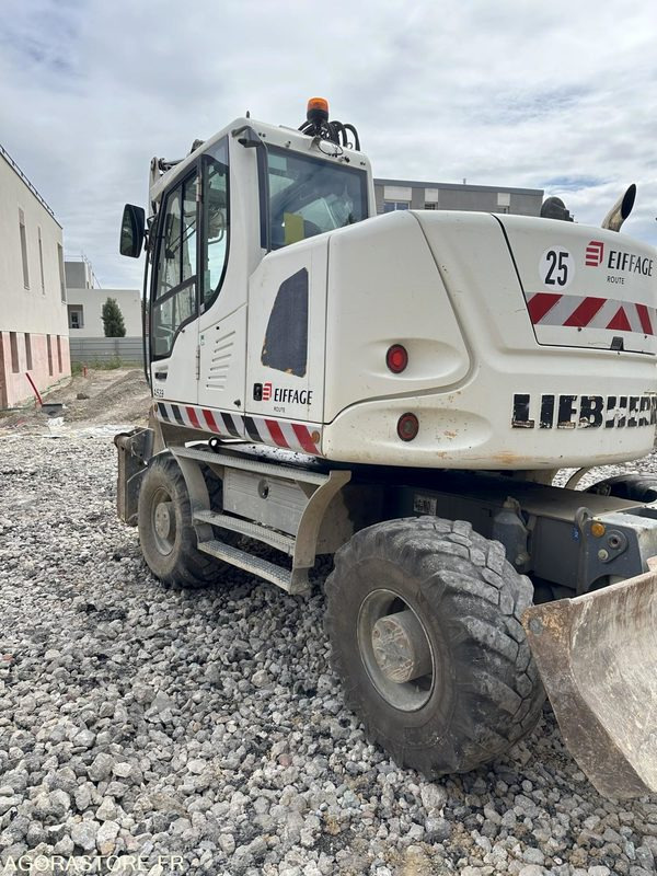 PELLE A PNEUS - LIEBHERR A914 - 2013 / 14455 HEURES (MA529) - Εκσκαφέας: φωτογραφία 1 PELLE A PNEUS - LIEBHERR A914 - 2013 / 14455 HEURES (MA529) - Εκσκαφέας: φωτογραφία 1