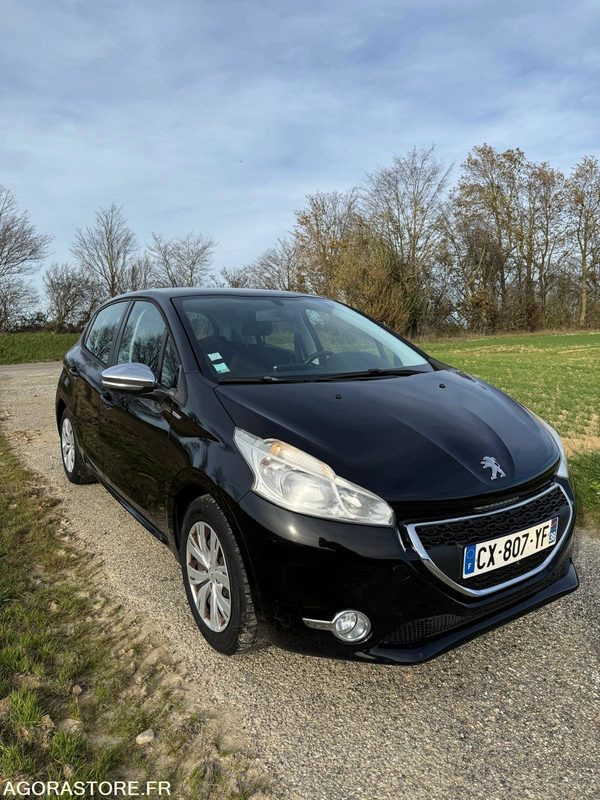 PEUGEOT 208 URBAN SOUL 1ER MAIN 150.000km - Αυτοκίνητο: φωτογραφία 1 PEUGEOT 208 URBAN SOUL 1ER MAIN 150.000km - Αυτοκίνητο: φωτογραφία 1