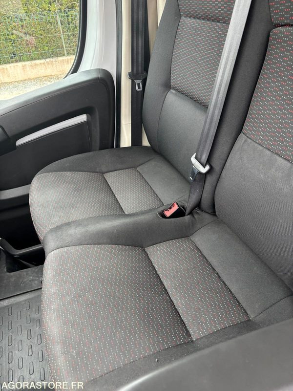 PEUGEOT BOXER 2.2 HDI - 2021 - 45 666 KMS - Βαν: φωτογραφία 4 PEUGEOT BOXER 2.2 HDI - 2021 - 45 666 KMS - Βαν: φωτογραφία 4