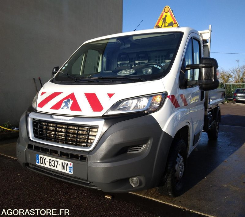 PEUGEOT BOXER benne basculante - 2015 - 112006 km - GAZOLE - Όχημα με ανατρεπομενη καροτσα: φωτογραφία 3 PEUGEOT BOXER benne basculante - 2015 - 112006 km - GAZOLE - Όχημα με ανατρεπομενη καροτσα: φωτογραφία 3