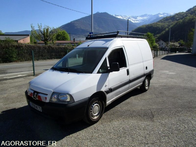 PEUGEOT EXPERT du 29/11/2005 en l'état (Contrôle Technique joint) - Βαν: φωτογραφία 2 PEUGEOT EXPERT du 29/11/2005 en l'état (Contrôle Technique joint) - Βαν: φωτογραφία 2