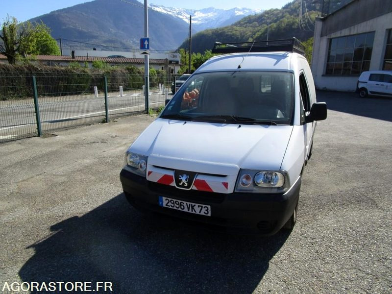 PEUGEOT EXPERT du 29/11/2005 en l'état (Contrôle Technique joint) - Βαν: φωτογραφία 1 PEUGEOT EXPERT du 29/11/2005 en l'état (Contrôle Technique joint) - Βαν: φωτογραφία 1