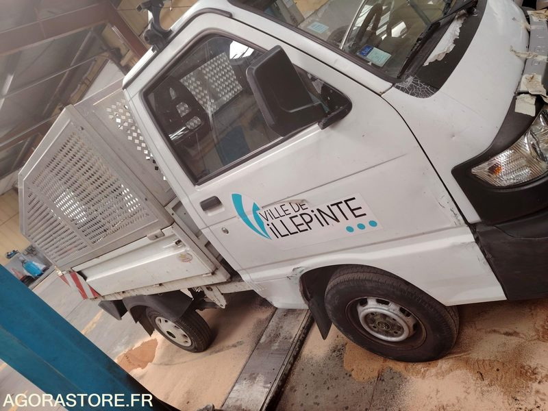 PIAGGIO PORTER 60683kms - 2011 - Όχημα με ανατρεπομενη καροτσα: φωτογραφία 4 PIAGGIO PORTER 60683kms - 2011 - Όχημα με ανατρεπομενη καροτσα: φωτογραφία 4