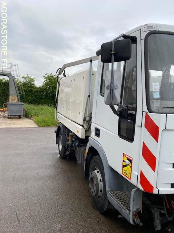PL laveuse IVECO 100E15 1995 - Σάρωθρο δρόμων: φωτογραφία 2 PL laveuse IVECO 100E15 1995 - Σάρωθρο δρόμων: φωτογραφία 2
