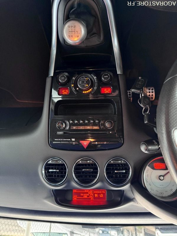 Peugeot 308 1.6 THP 16v 200ch GTi 5p - Αυτοκίνητο: φωτογραφία 5 Peugeot 308 1.6 THP 16v 200ch GTi 5p - Αυτοκίνητο: φωτογραφία 5