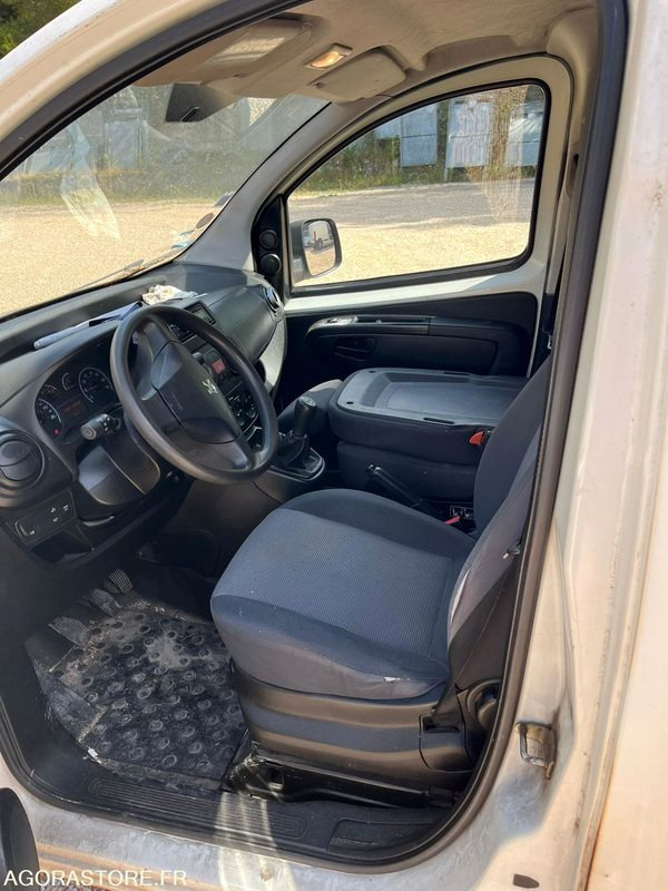 Peugeot Bipper 128000 kms - 2011 - Μικρό βαν: φωτογραφία 5 Peugeot Bipper 128000 kms - 2011 - Μικρό βαν: φωτογραφία 5