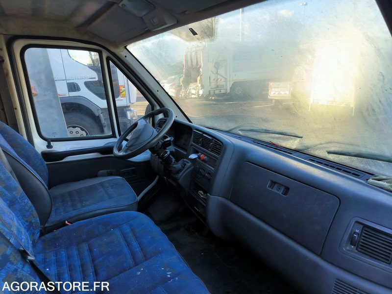 Peugeot Boxer double cabine - Βαν, Διπλοκάμπινο ελαφρύ επαγγελματικό: φωτογραφία 2 Peugeot Boxer double cabine - Βαν, Διπλοκάμπινο ελαφρύ επαγγελματικό: φωτογραφία 2