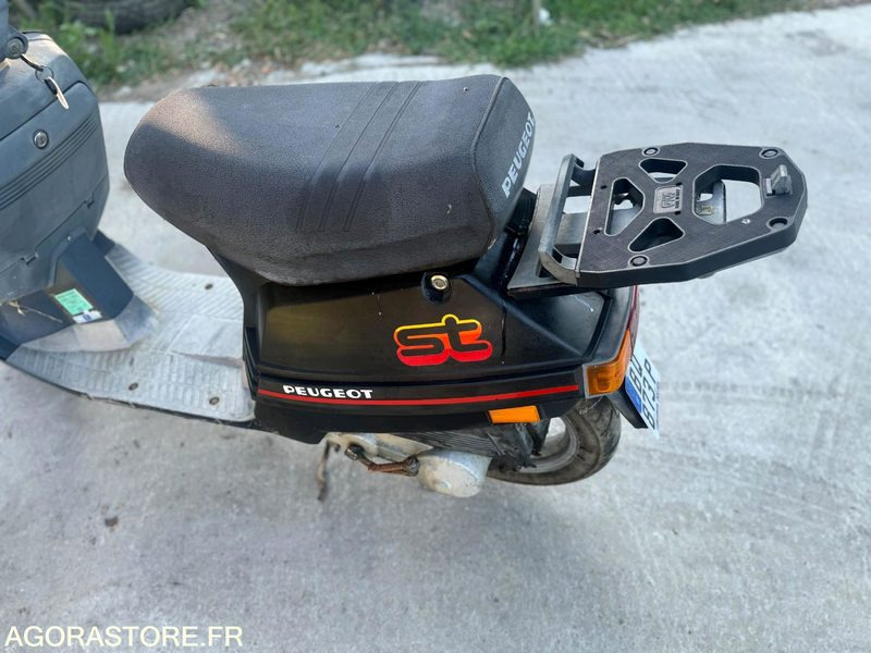 Peugeot ST L2 - 50 CM3 - 6652 KM - année 1991 - Μοτοσικλέτα: φωτογραφία 3 Peugeot ST L2 - 50 CM3 - 6652 KM - année 1991 - Μοτοσικλέτα: φωτογραφία 3