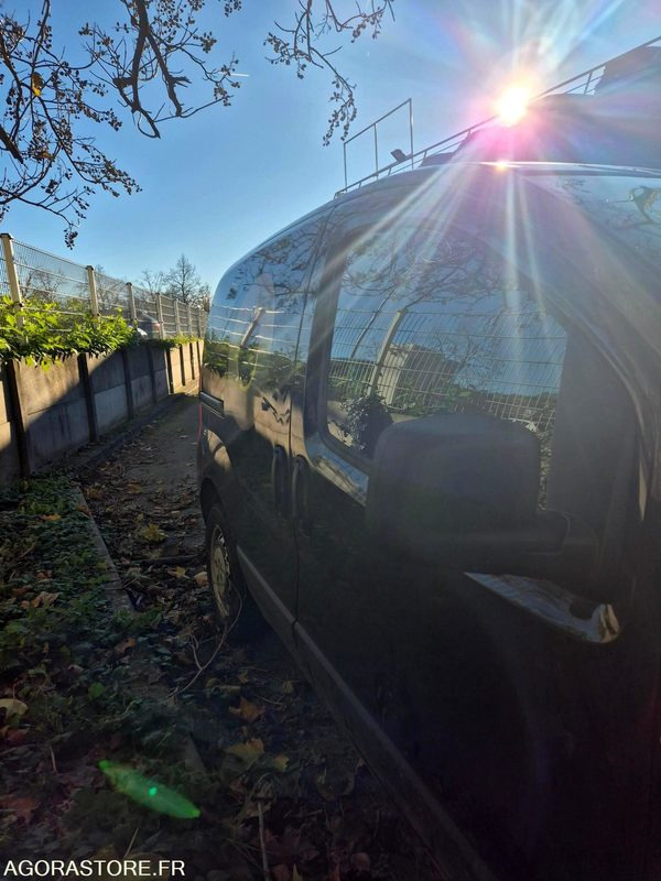 Peugeot bipper accidenté CX-360-PM - Μικρό βαν: φωτογραφία 5 Peugeot bipper accidenté CX-360-PM - Μικρό βαν: φωτογραφία 5