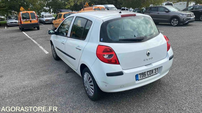 RENAULT CLIO - 2008 - 171835 KM - Αυτοκίνητο: φωτογραφία 3 RENAULT CLIO - 2008 - 171835 KM - Αυτοκίνητο: φωτογραφία 3