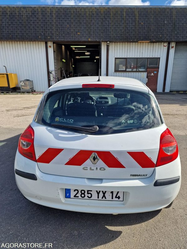 RENAULT CLIO 3 - LOT N°1 - Αυτοκίνητο: φωτογραφία 4 RENAULT CLIO 3 - LOT N°1 - Αυτοκίνητο: φωτογραφία 4